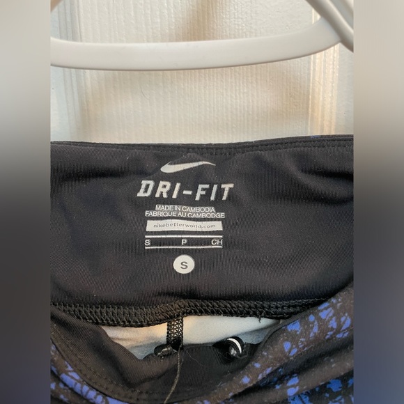 Nike Dri Fit Legging - Picture 5 of 5